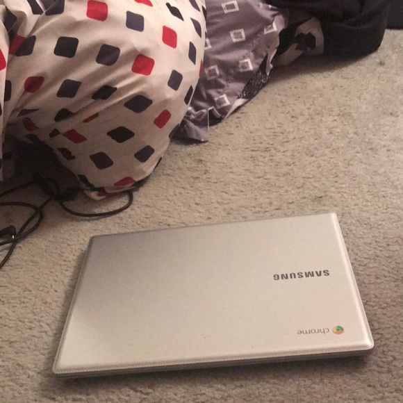 Computer - Picture 1 of 1